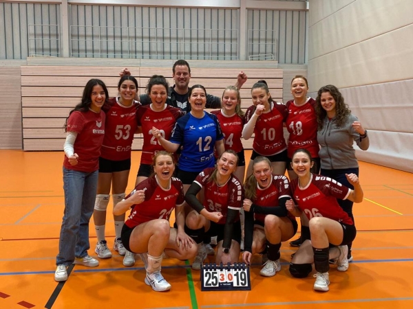 Damen 2 punkten voll gegen Volleyball Akademie Stuttgart 4