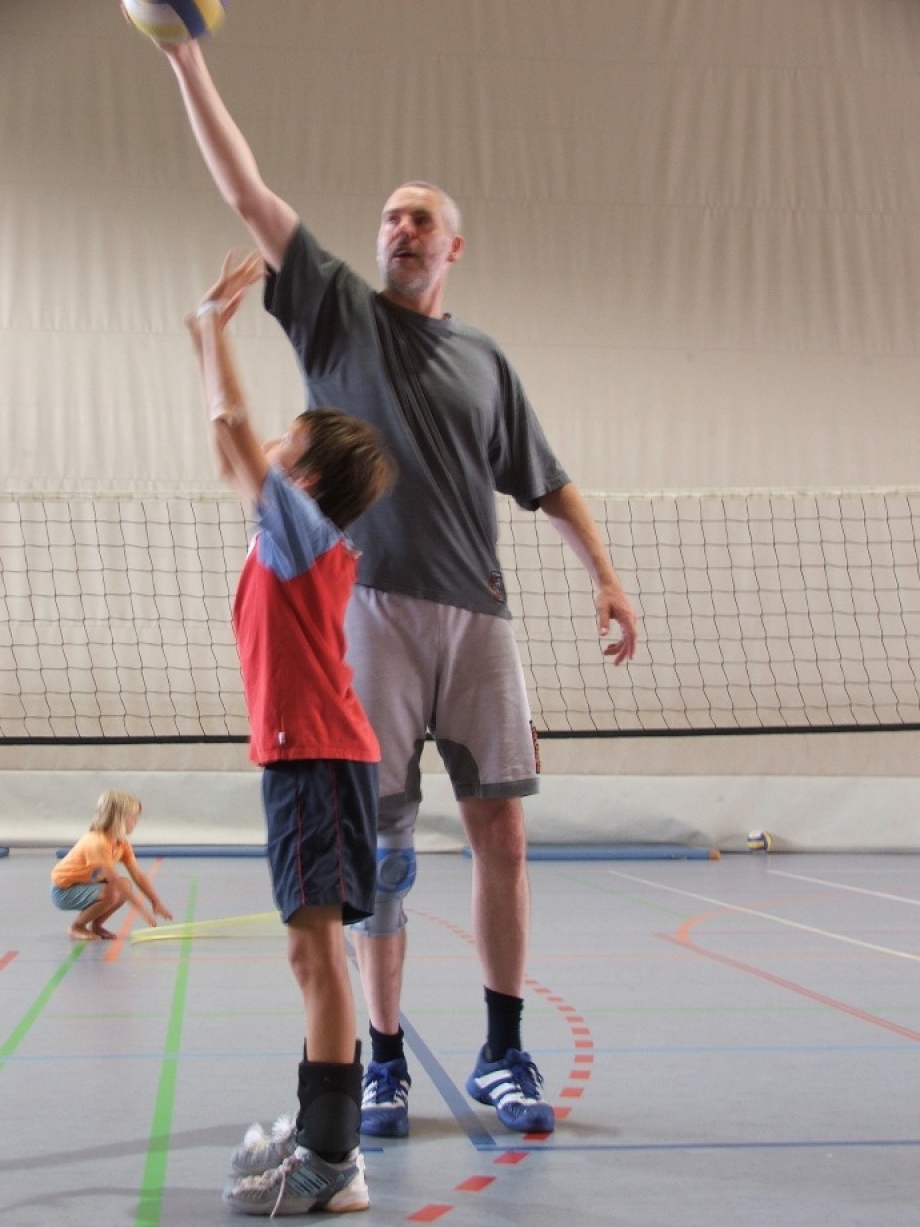 Mehr über den Artikel erfahren 1. Esslinger Volleyballcamp