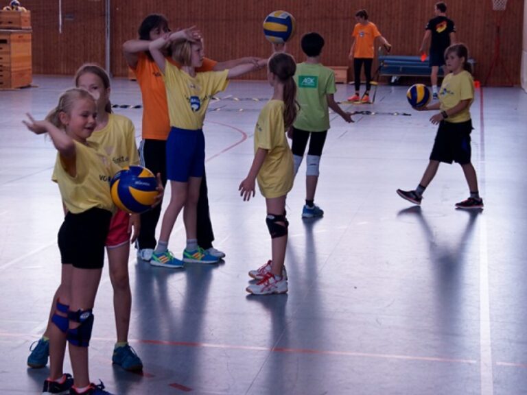 Mehr über den Artikel erfahren 3 Tage purer Volleyballspaß beim Esslinger Volleyballcamp